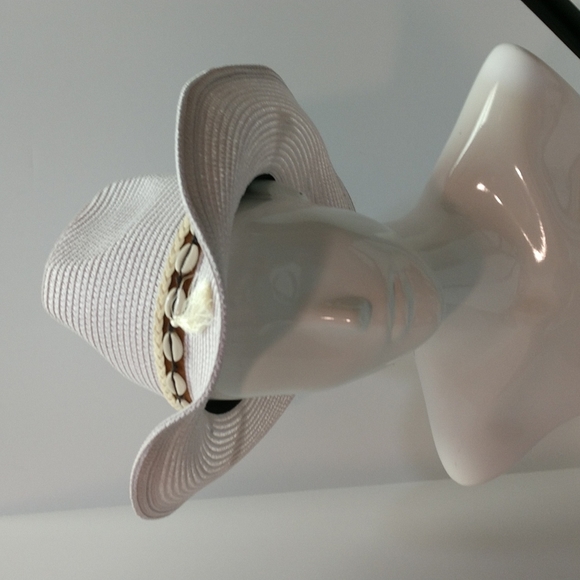 Woven Western Straw Beach Hat Cowrie Cowry Shells Tassels Tinted White Boho - Picture 2 of 15